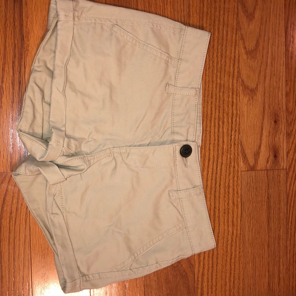 Tan shorts SIZE: 0